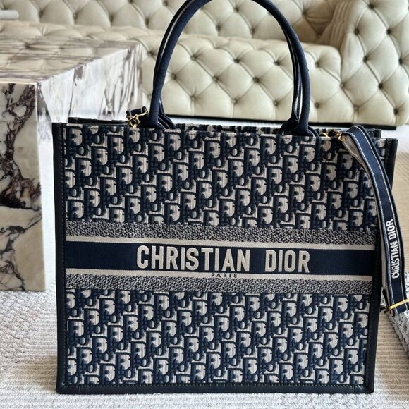 Dior Chain Bags, Wallets - Picture 1 of 10